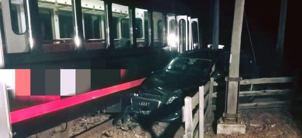 Trenino del Renon contro un'automobile: mezzi danneggiati, ma nessun ferito